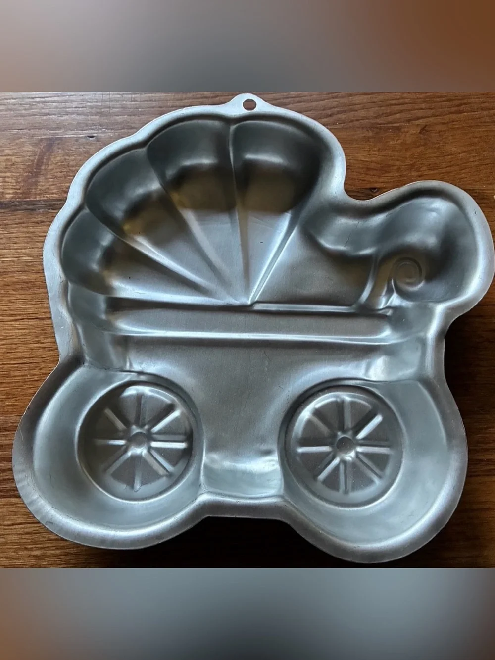 Wilton 2005 baby buggy cake mold